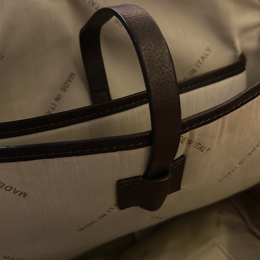 Camarea || Made in Italy Leather Backpack - Picture 5 of 10